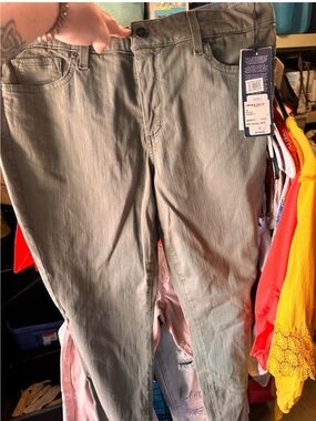 NYDJ Men's Slim Straight Jeans in Light Gray